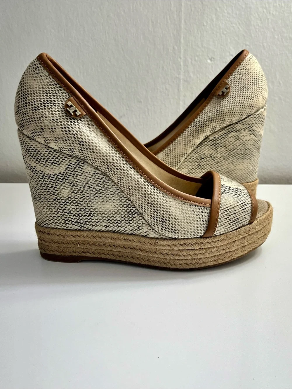 Tory Burch Majorca Snake Print Canvas Espadrille Wedges Size 6.5
